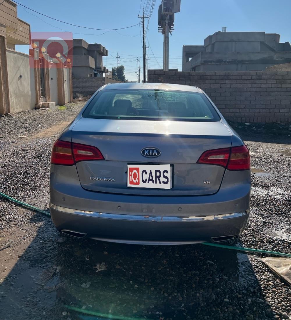 كيا كادينزا